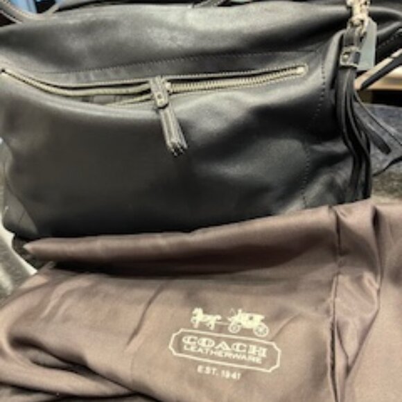 Authentic - Vintage - Coach Large Leather Hobo - Picture 10 of 15